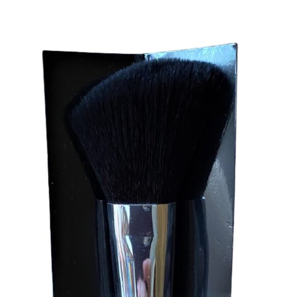 New Studio Makeup bronzer pallette + sculpt  brush - Picture 8 of 9